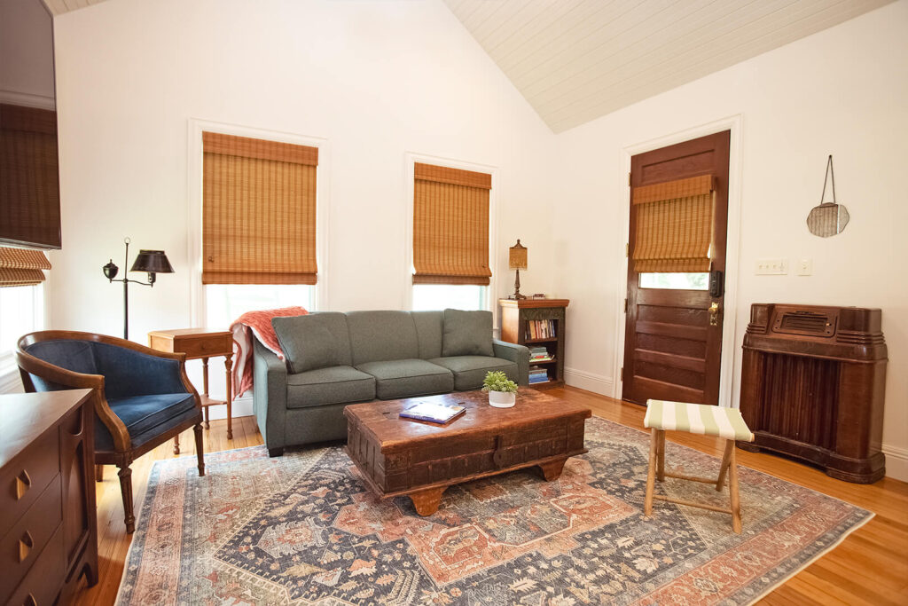 717 pujo street living