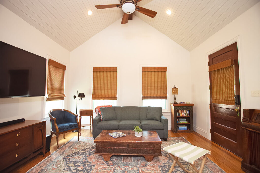 717 pujo street living tv