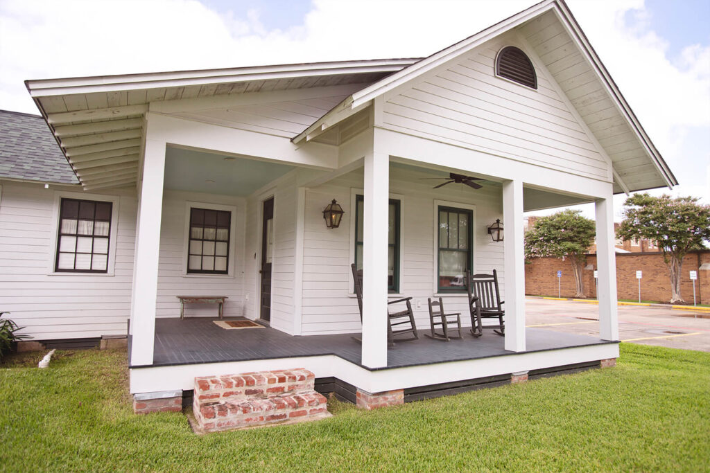 717 pujo street porch angle